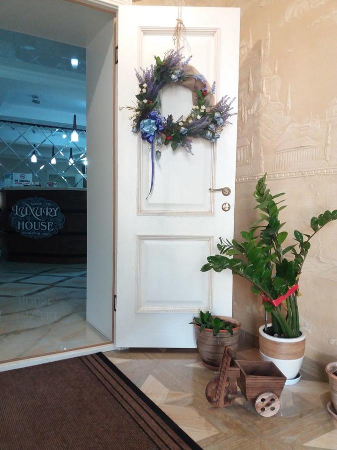 Luxury House Hotel Simkent Buitenkant foto