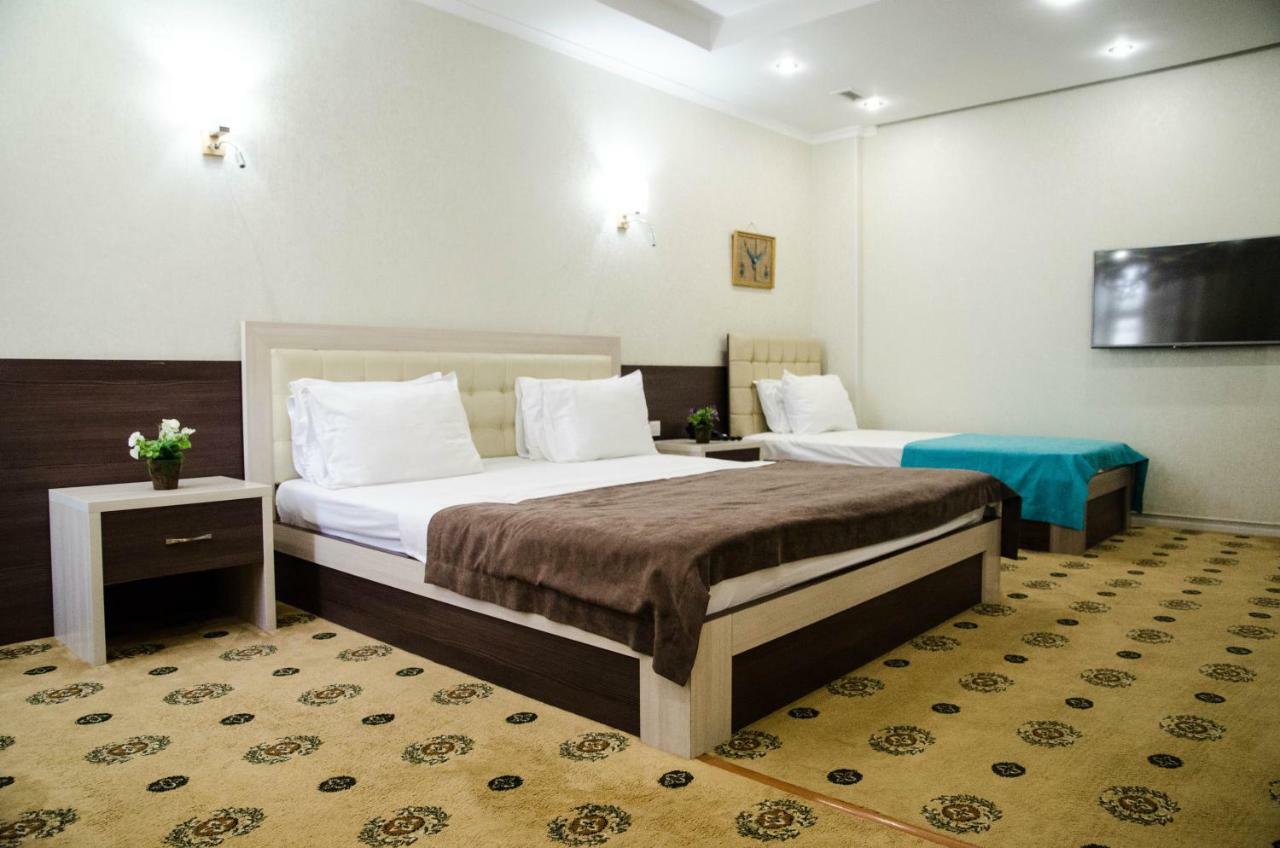 Luxury House Hotel Simkent Buitenkant foto