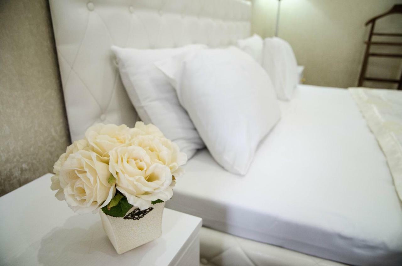 Luxury House Hotel Simkent Buitenkant foto