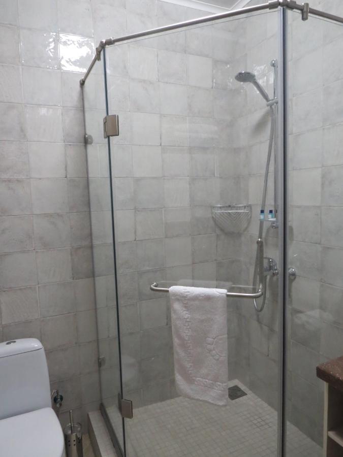 Luxury House Hotel Simkent Buitenkant foto
